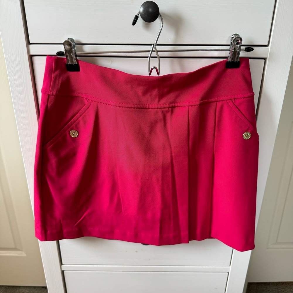 NWT Lilly Pulitzer Antibes Skort UPF 50+ in Poinsettia Red. Sz. 2.